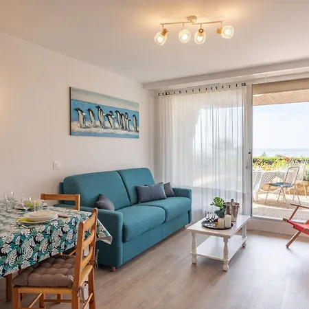 Le Britannia-2 By Interhome *